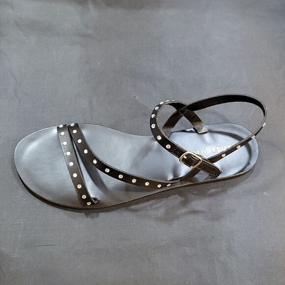 BRAND NEW INDIGO RD. POBART MULTI-STRAPS EMBELLISHED SANDALS - Picture 8 of 14